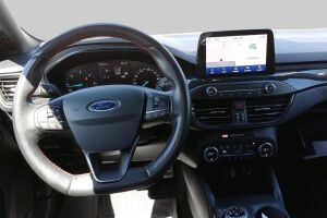 Ford Focus esikatselu 1