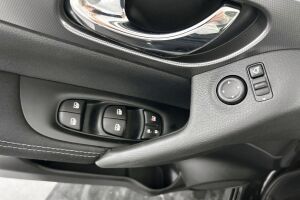 Nissan Qashqai esikatselu 26