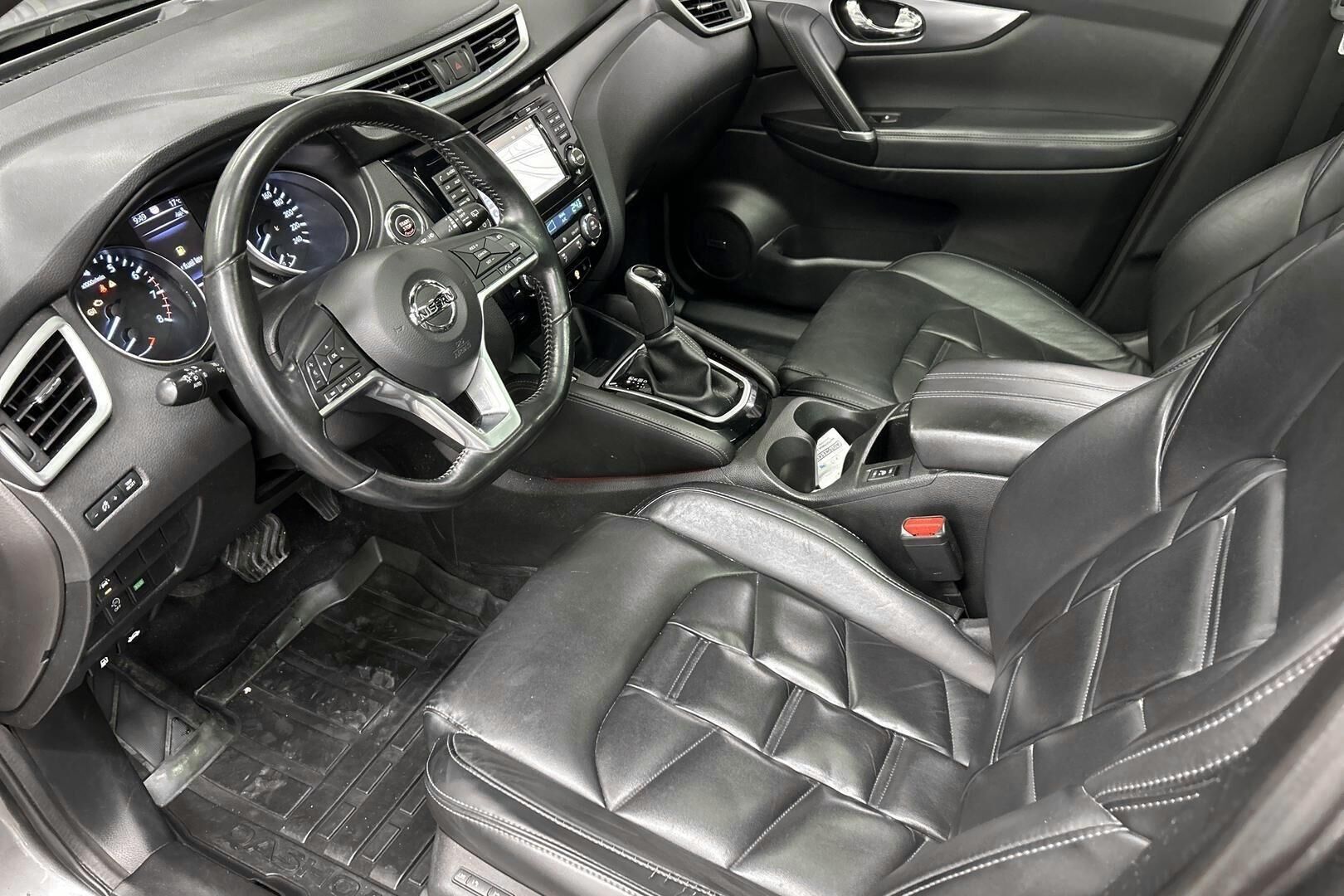Nissan Qashqai iso kuva 9