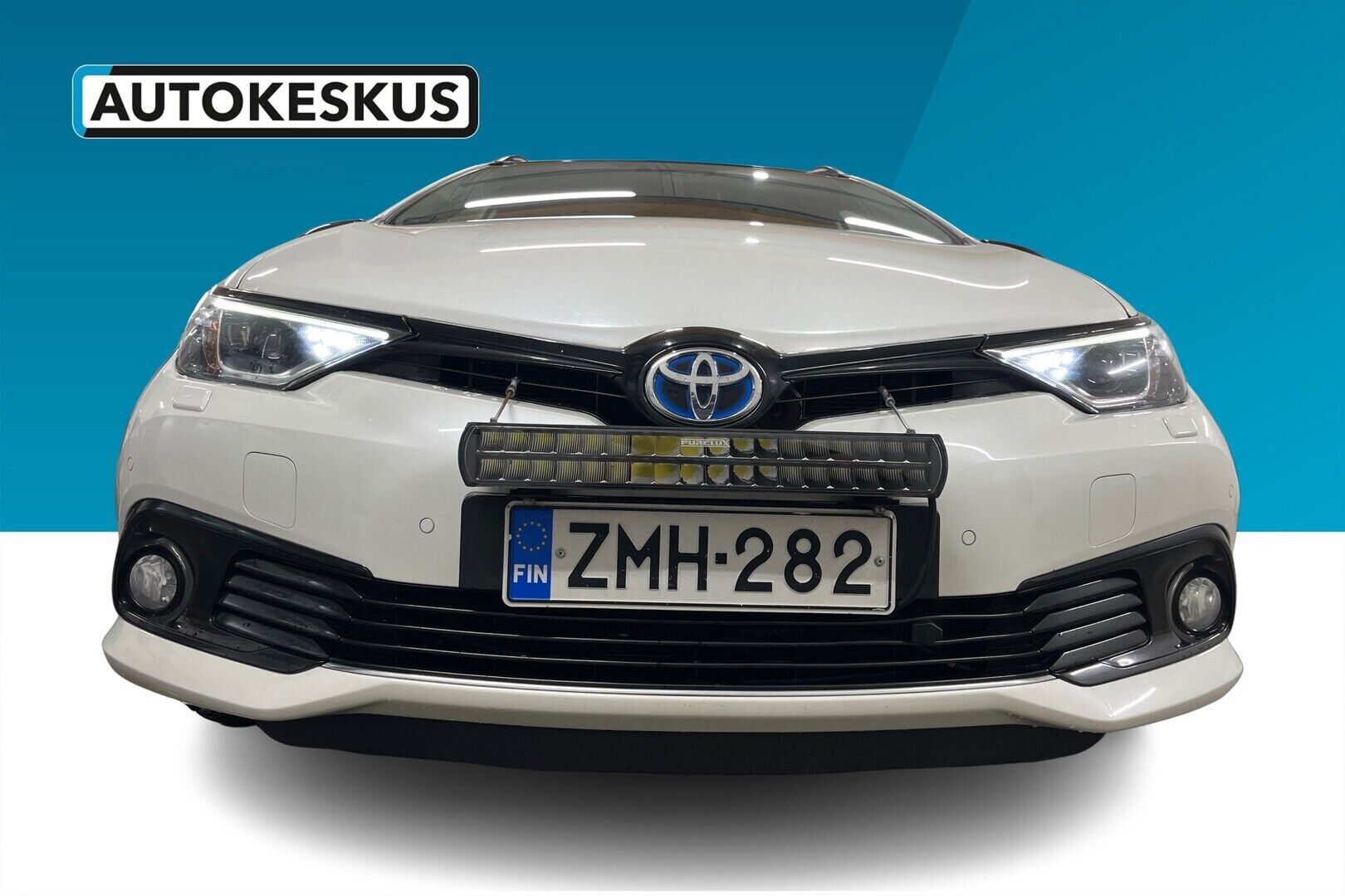Toyota Auris iso kuva 3