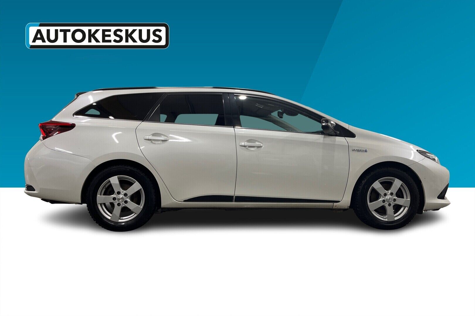 Toyota Auris iso kuva 5