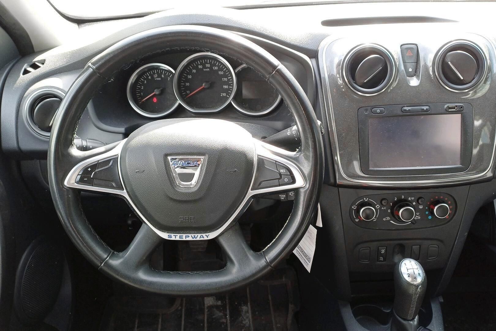 Dacia Logan MCV iso kuva 2