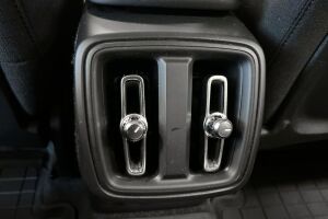 Volvo XC40 esikatselu 19