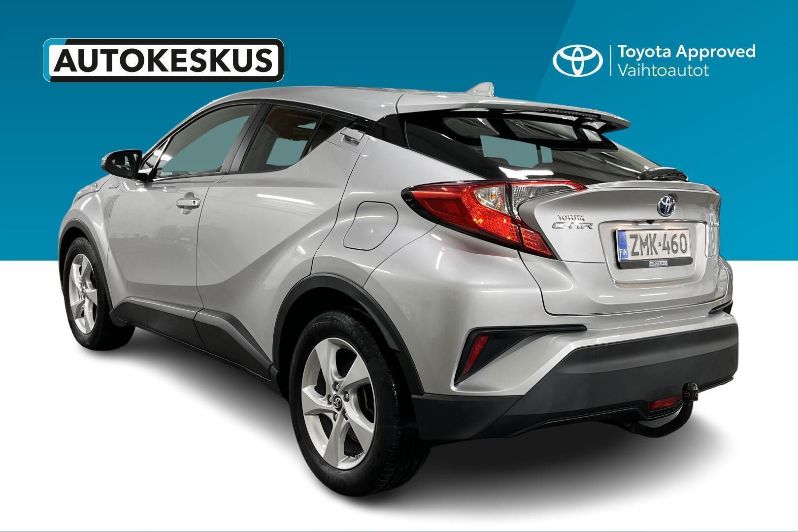 Toyota C-HR iso kuva 5