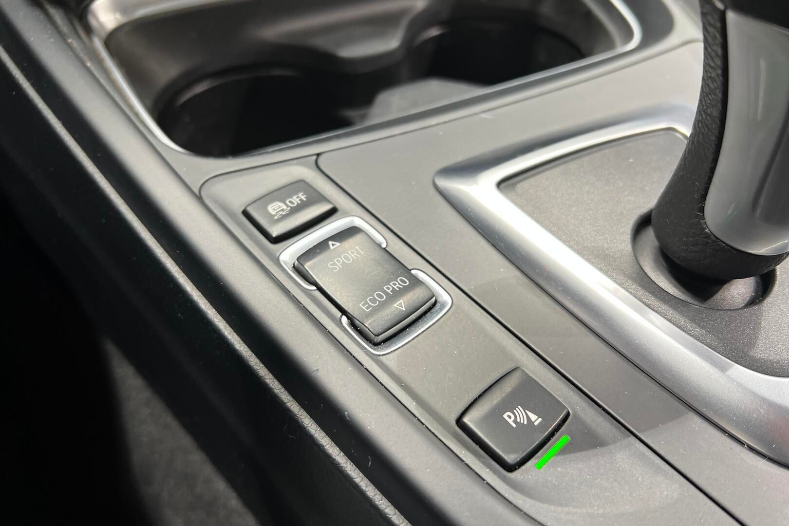 BMW 4-SARJA iso kuva 21