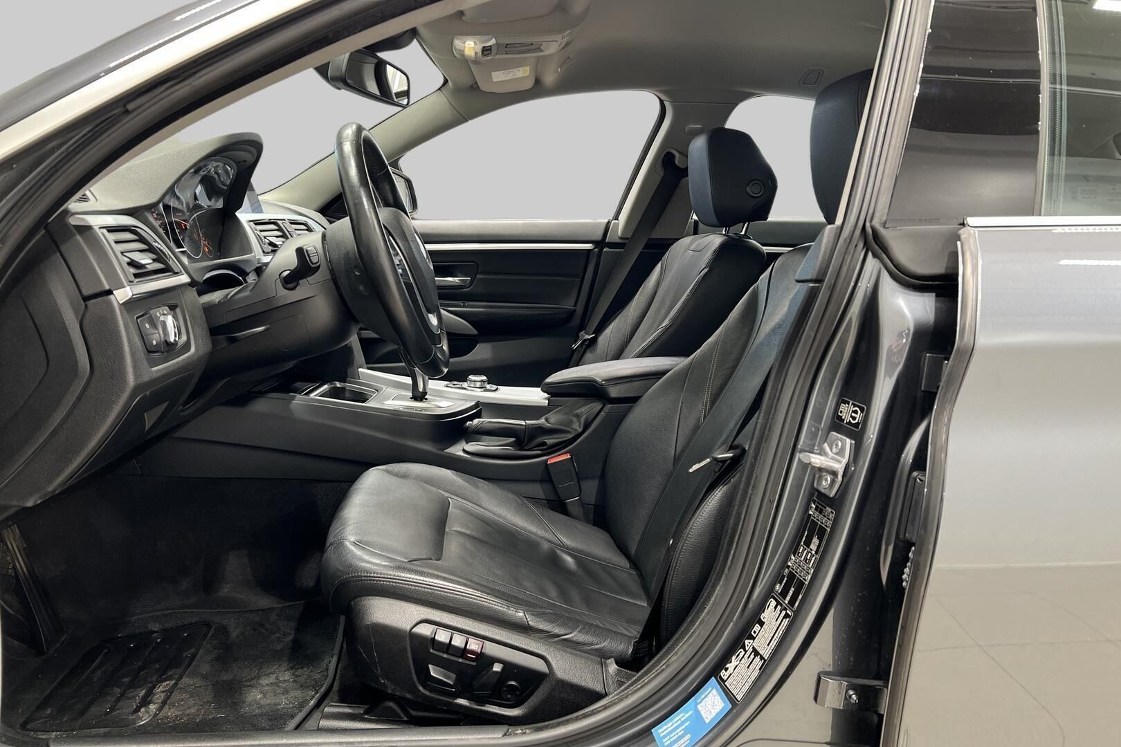 BMW 4-SARJA iso kuva 9