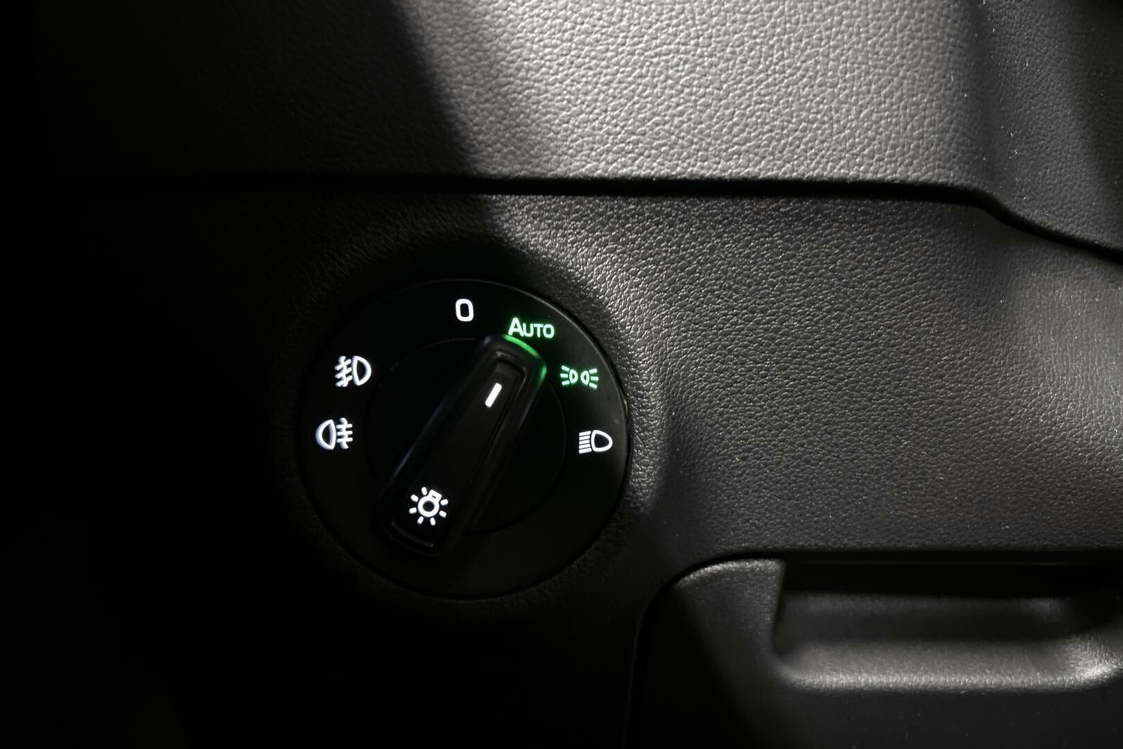 Skoda Karoq iso kuva 18