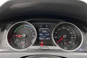 Volkswagen Golf esikatselu 9