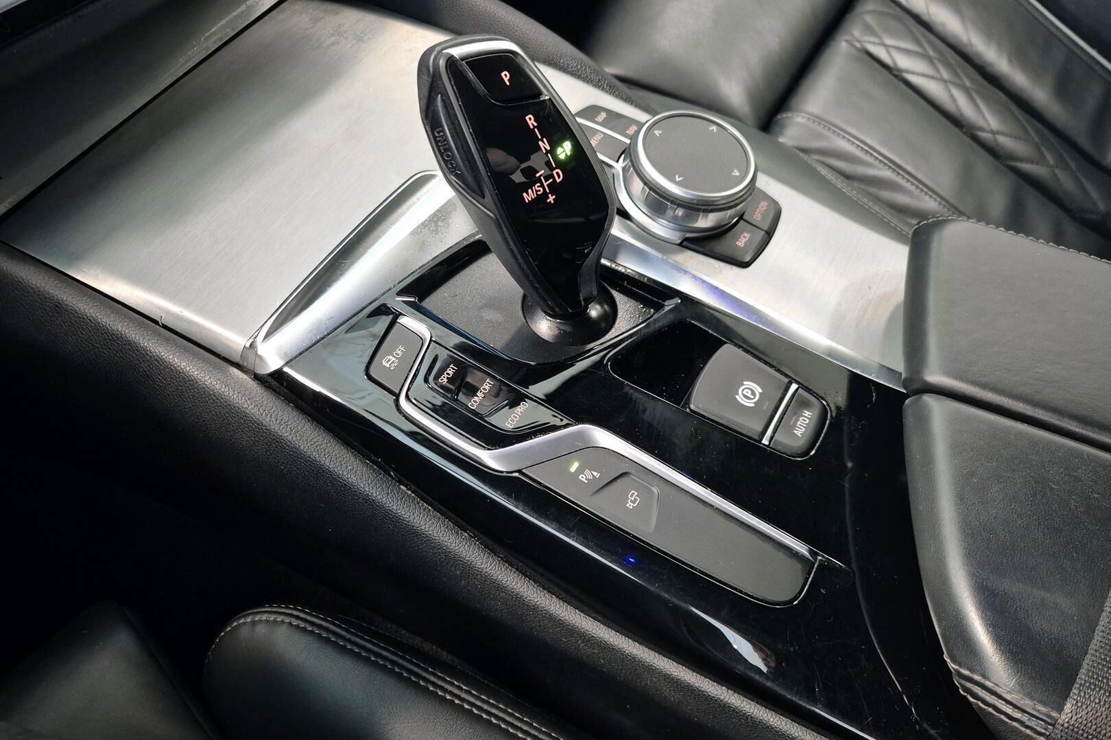 BMW 5-sarja iso kuva 25