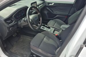 Ford Focus esikatselu 2