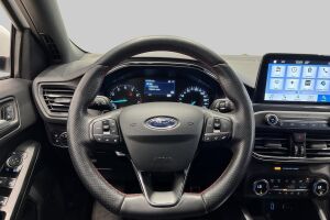 Ford Focus esikatselu 25