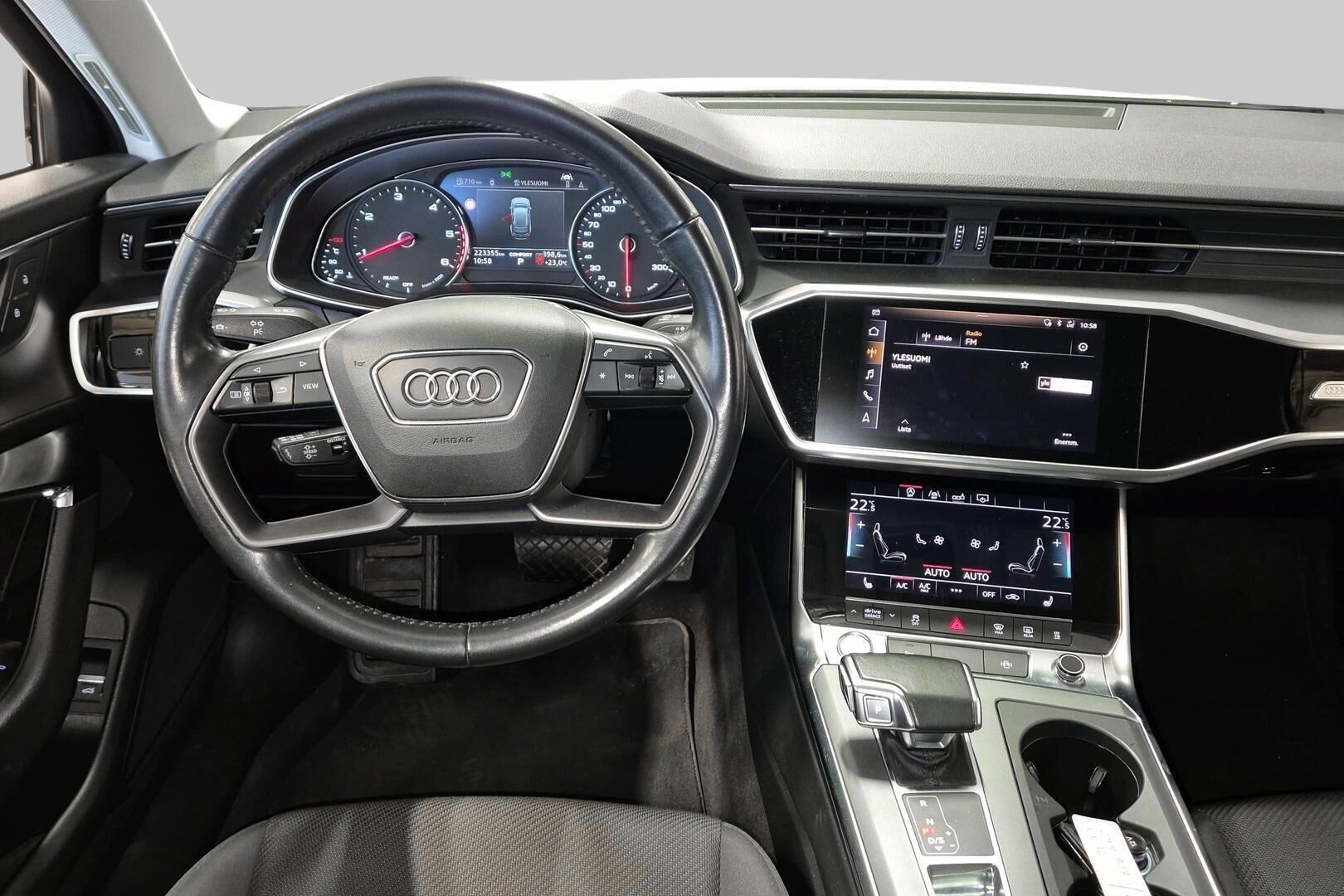 Audi A6 iso kuva 2