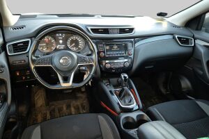 Nissan Qashqai esikatselu 2