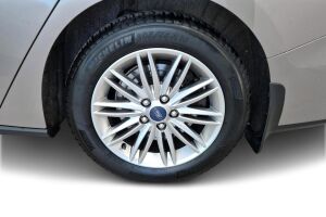 Ford Focus esikatselu 21
