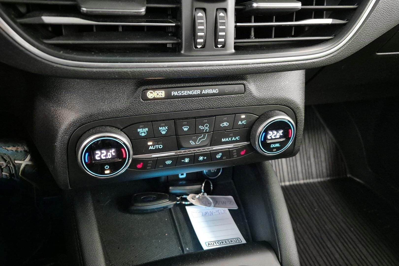 Ford Focus iso kuva 13