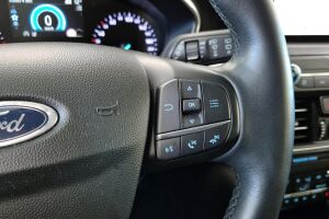 Ford Focus esikatselu 24