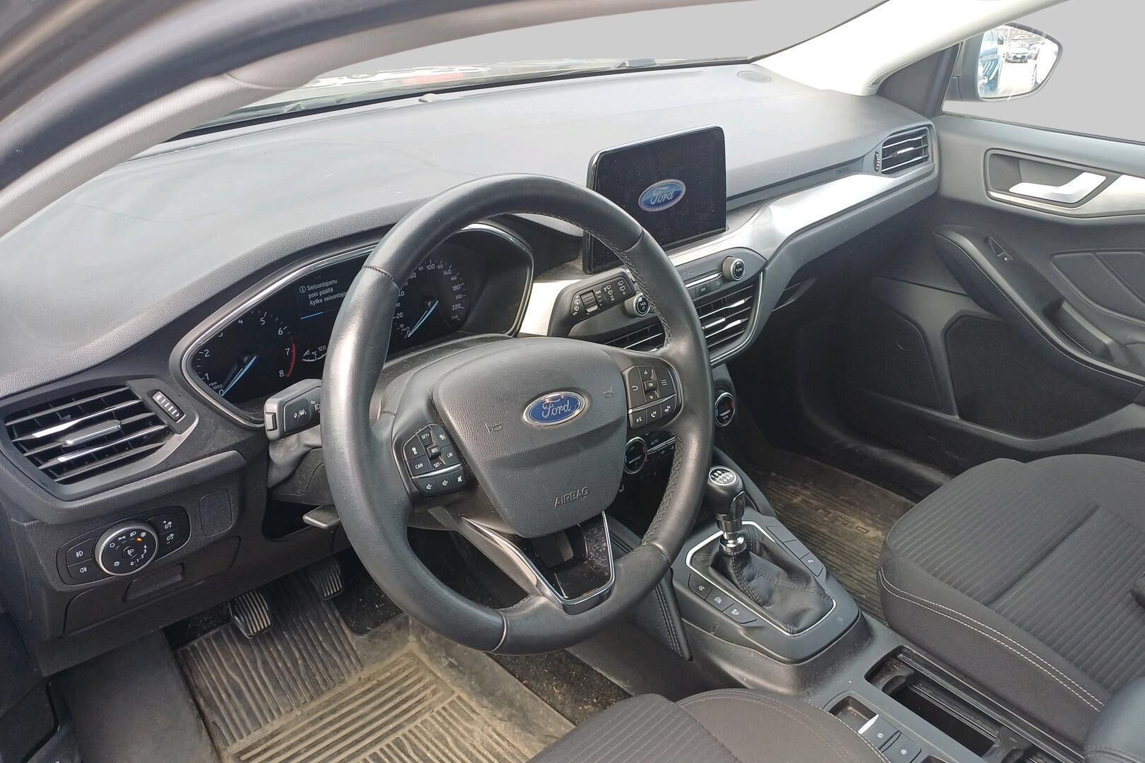 Ford Focus iso kuva 2