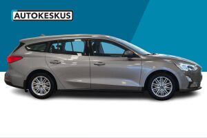 Ford Focus esikatselu 2