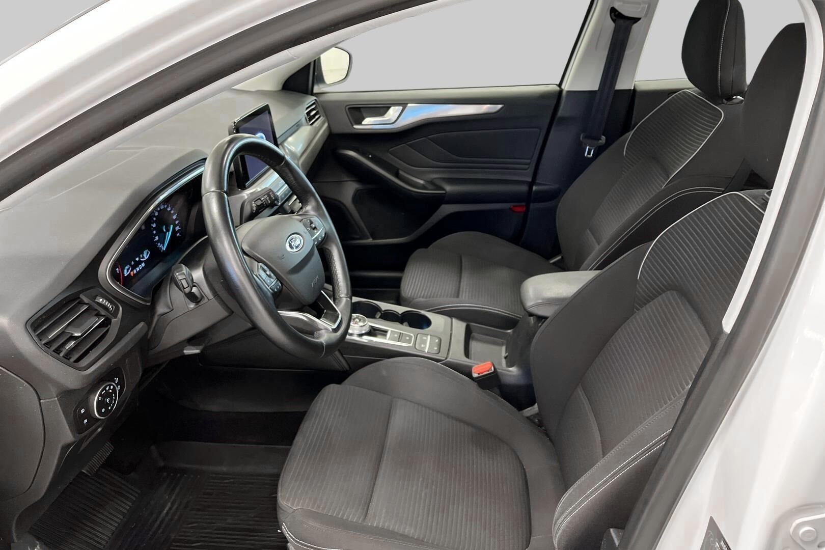 Ford Focus iso kuva 7