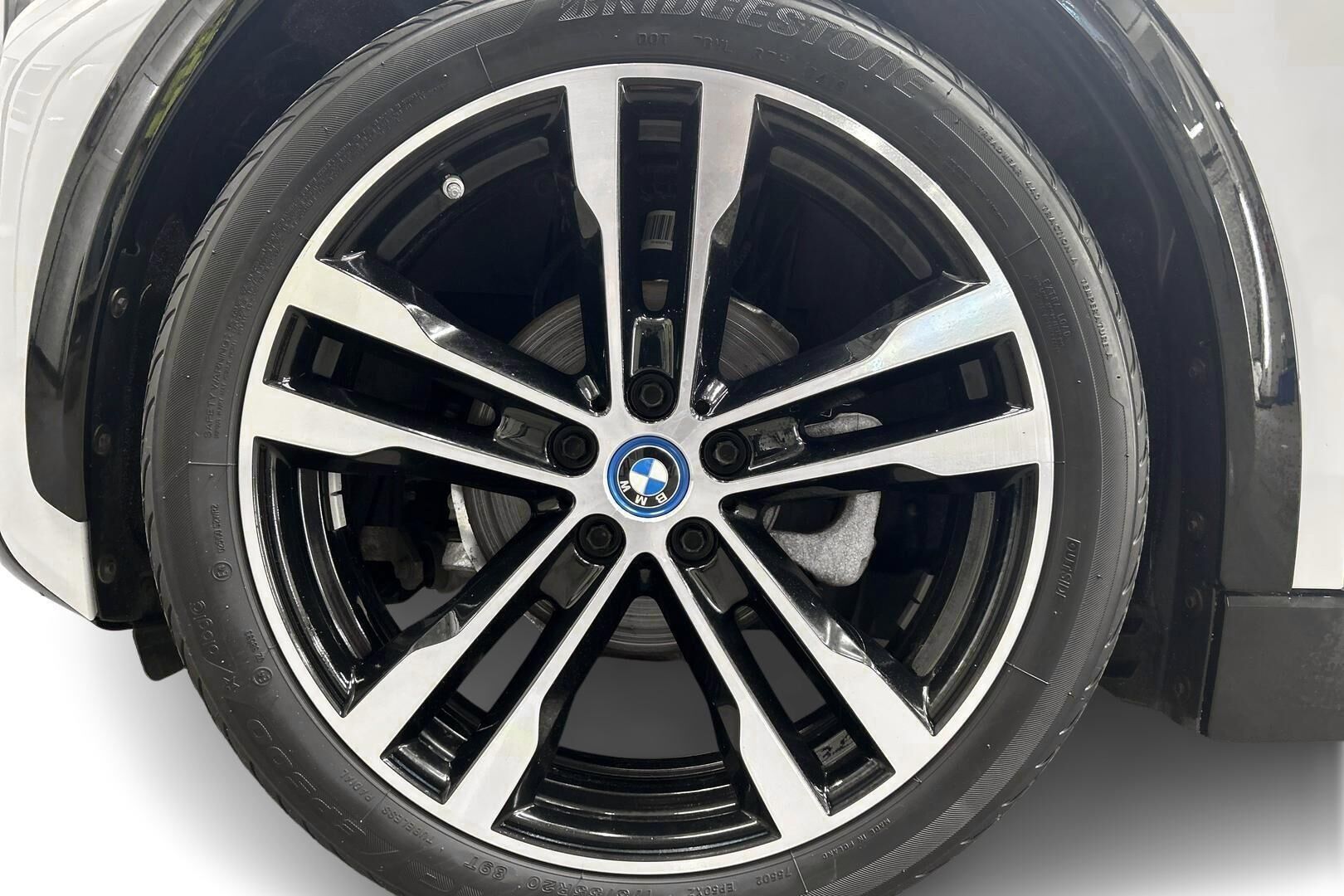 BMW i3 iso kuva 12
