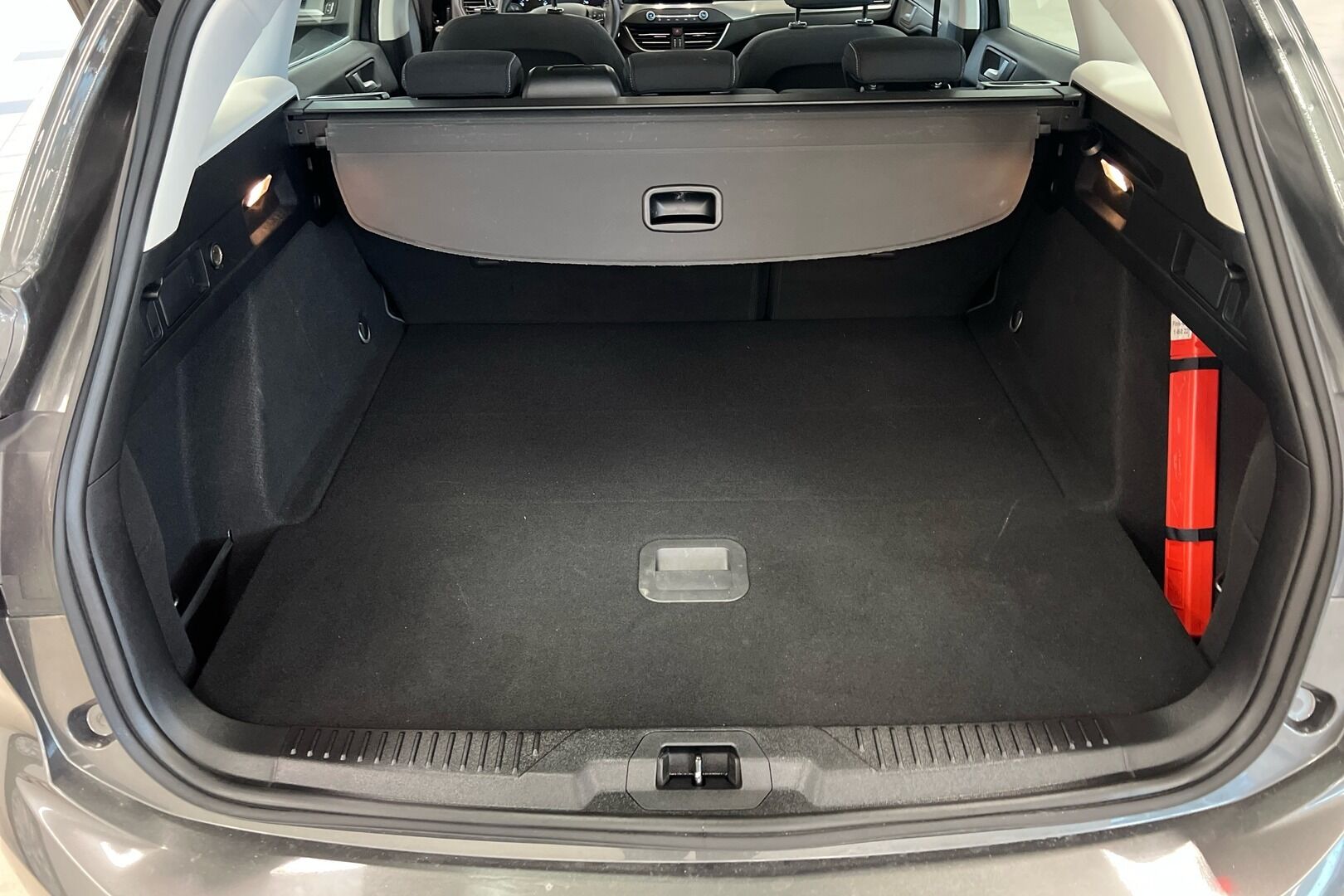 Ford Focus iso kuva 19
