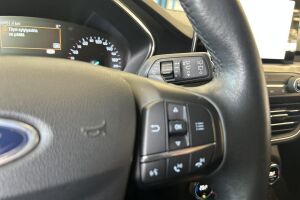 Ford Focus esikatselu 23