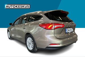 Ford Focus esikatselu 1