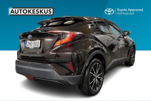 Toyota C-HR esikatselu 10