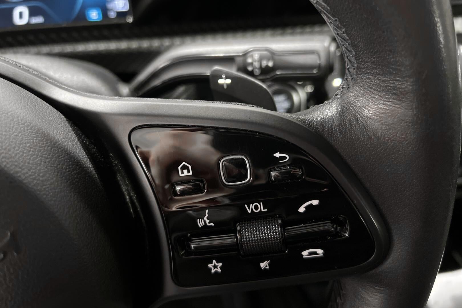 Mercedes-Benz A iso kuva 15