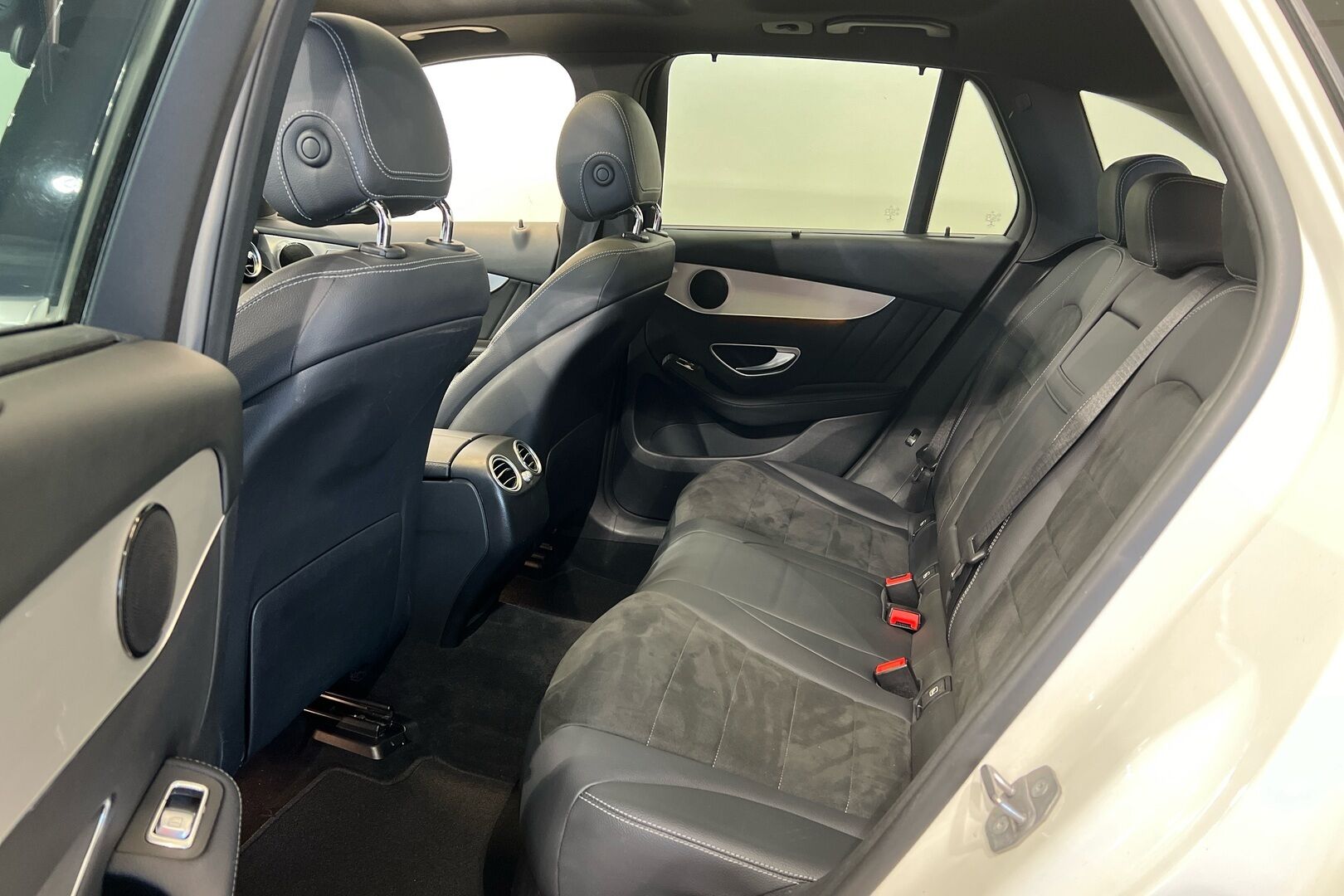 Mercedes-Benz GLC iso kuva 6