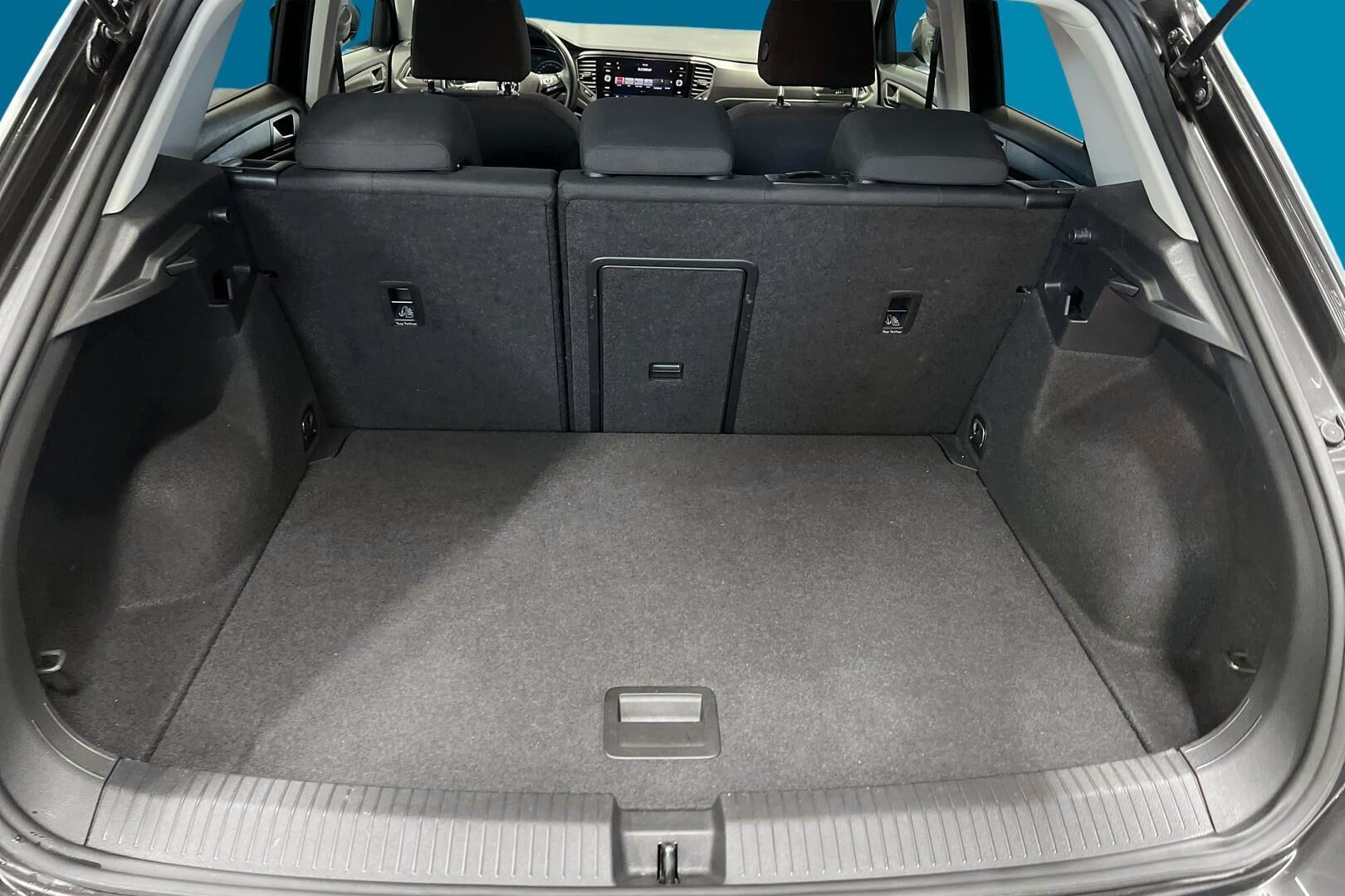 Volkswagen T-Roc iso kuva 12