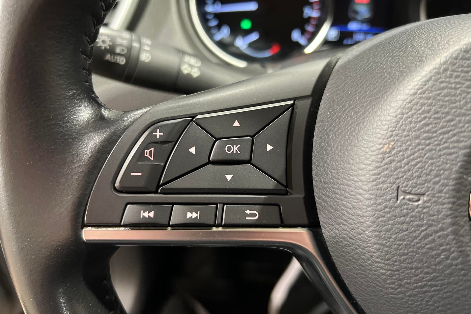 Nissan Qashqai iso kuva 15