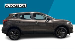 Nissan Qashqai esikatselu 4