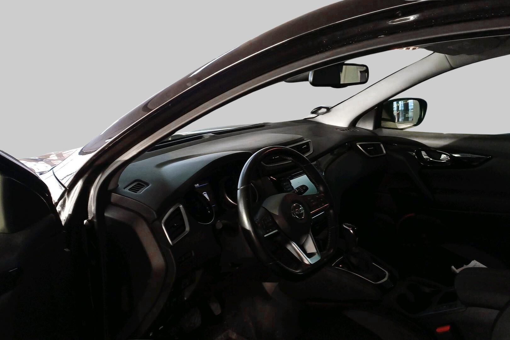 Nissan Qashqai iso kuva 1