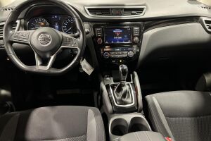 Nissan Qashqai esikatselu 10