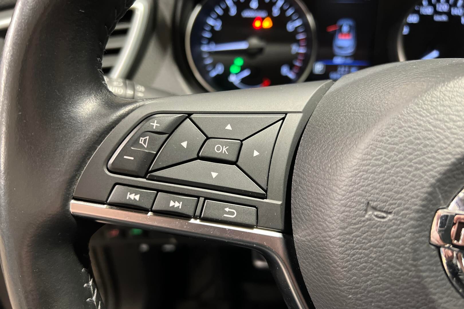 Nissan Qashqai iso kuva 13