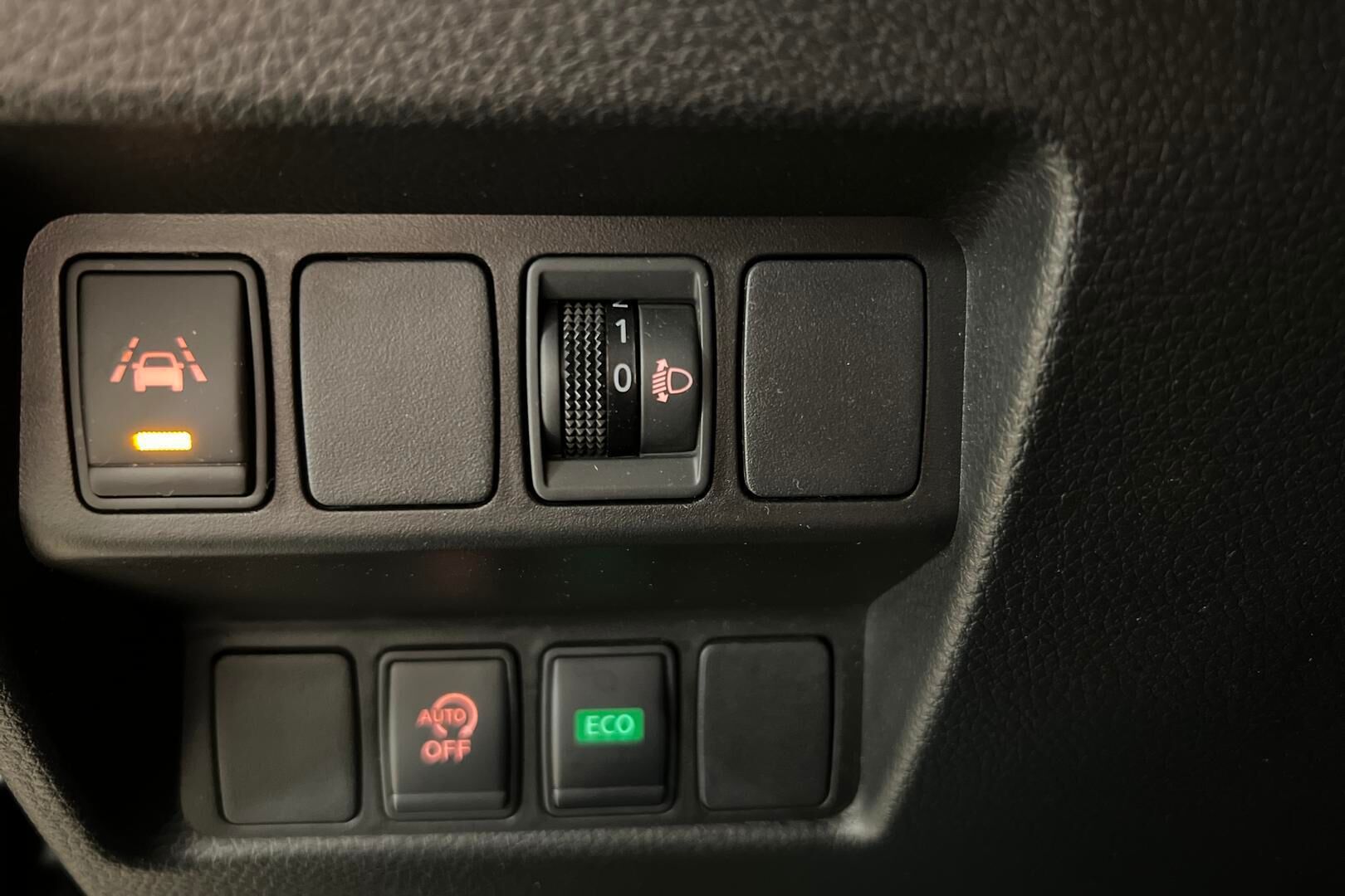 Nissan Qashqai iso kuva 17