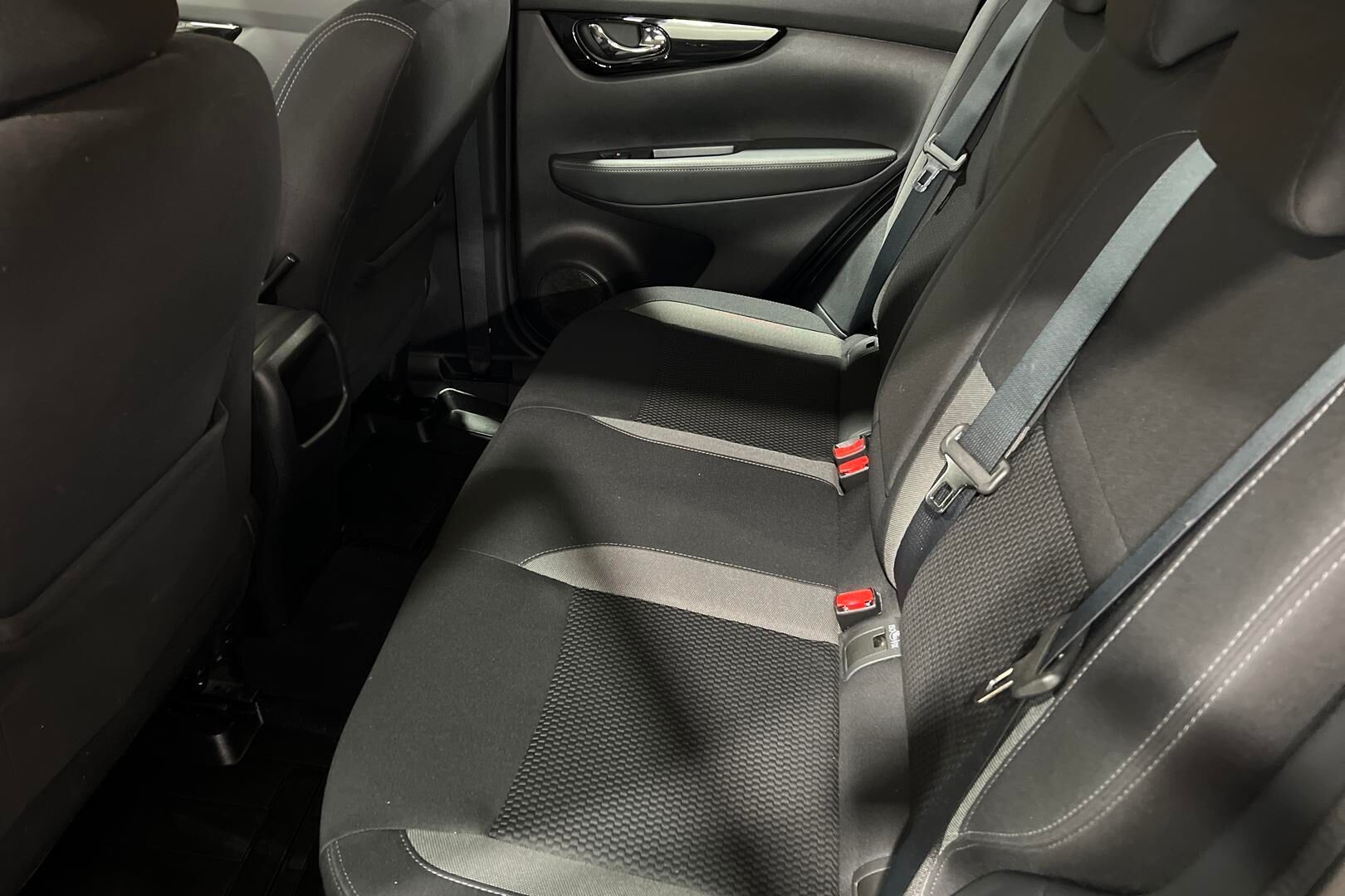 Nissan Qashqai iso kuva 9