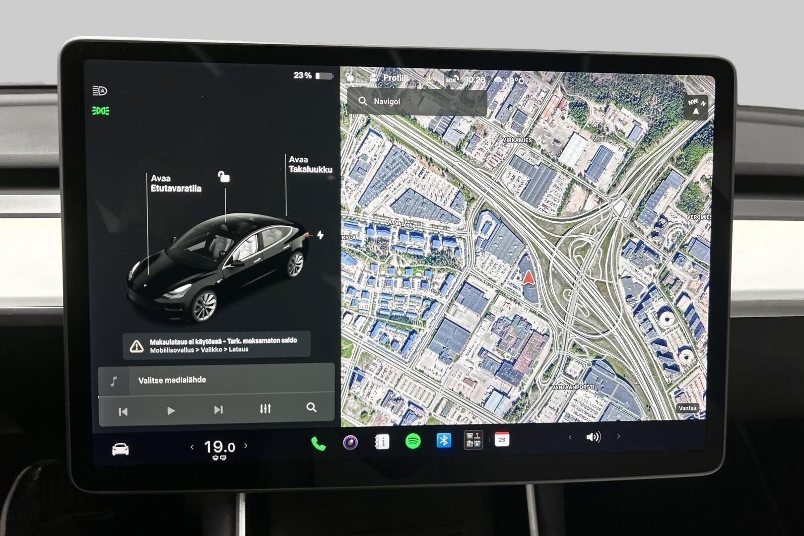 Tesla Model 3 iso kuva 14