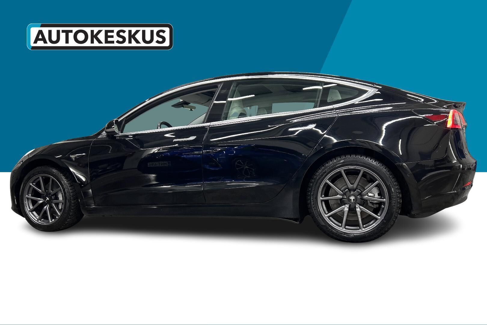 Tesla Model 3 iso kuva 8
