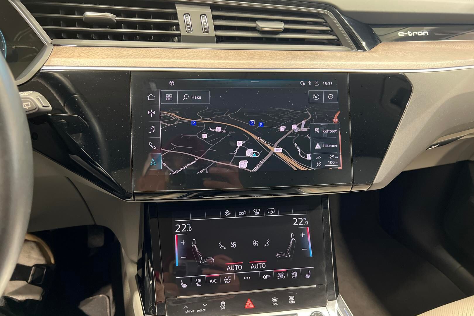 Audi e-tron iso kuva 15
