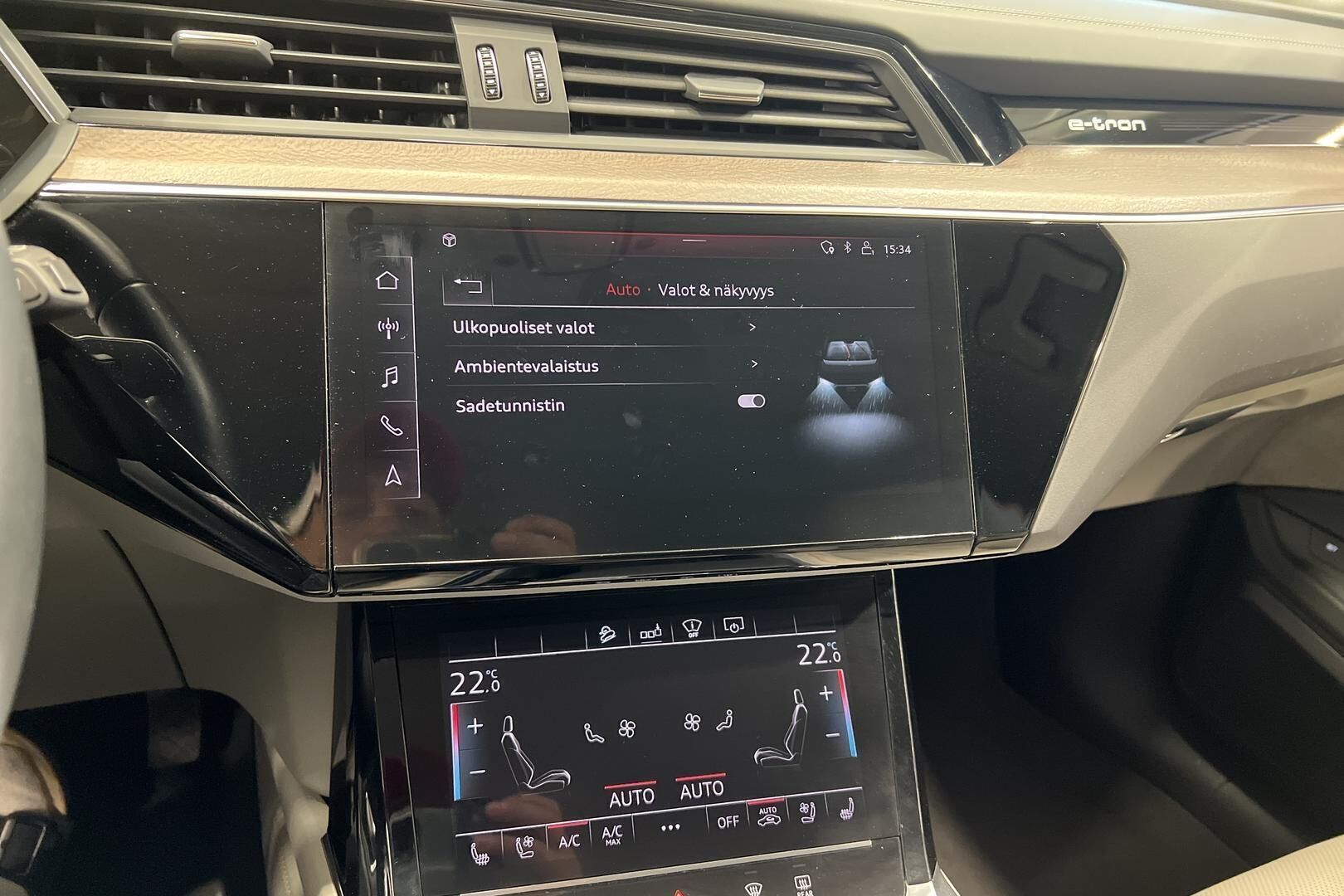 Audi e-tron iso kuva 22