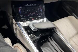 Audi e-tron esikatselu 24