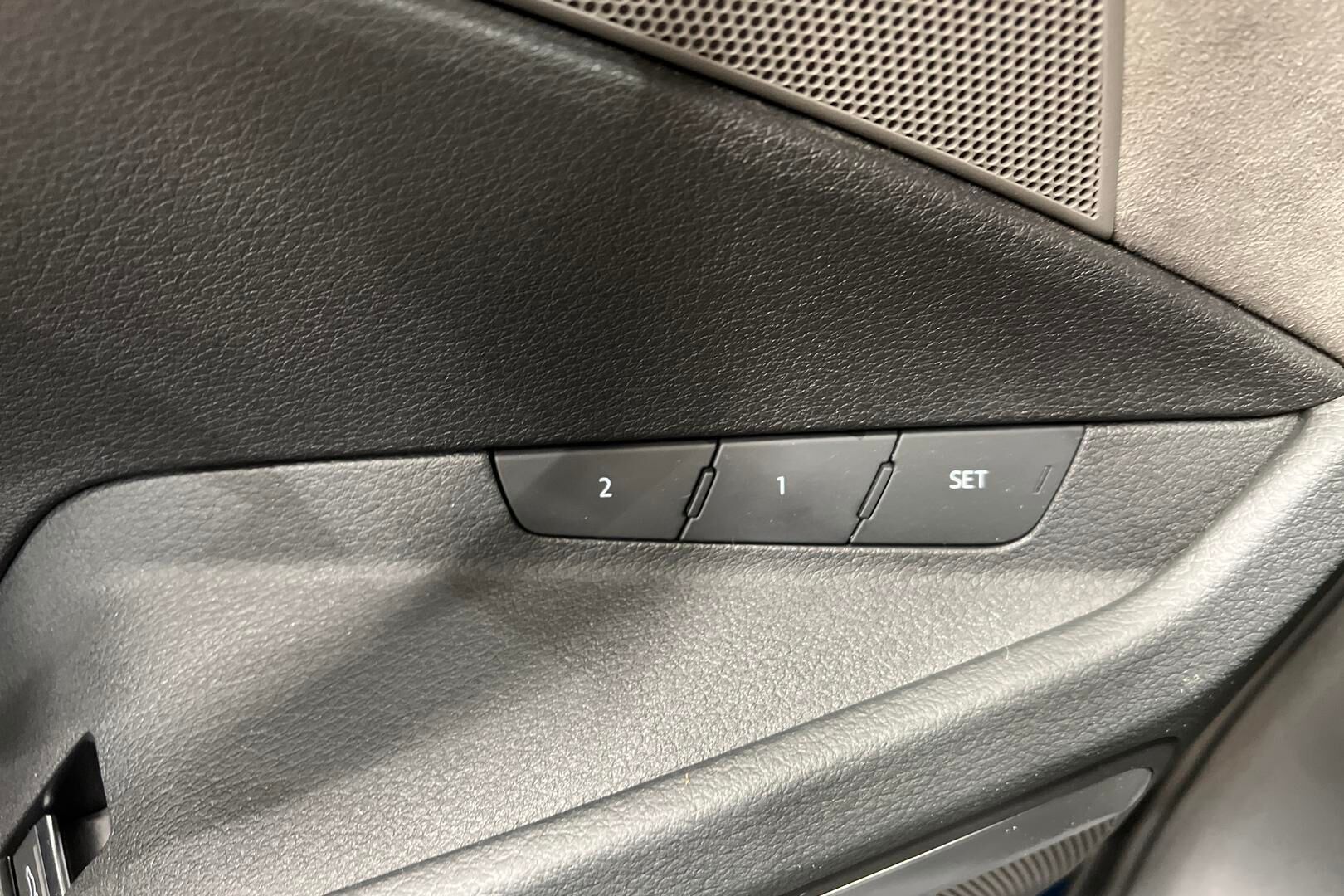Audi e-tron iso kuva 32