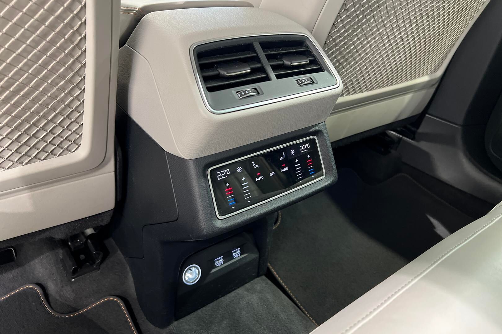 Audi e-tron iso kuva 35