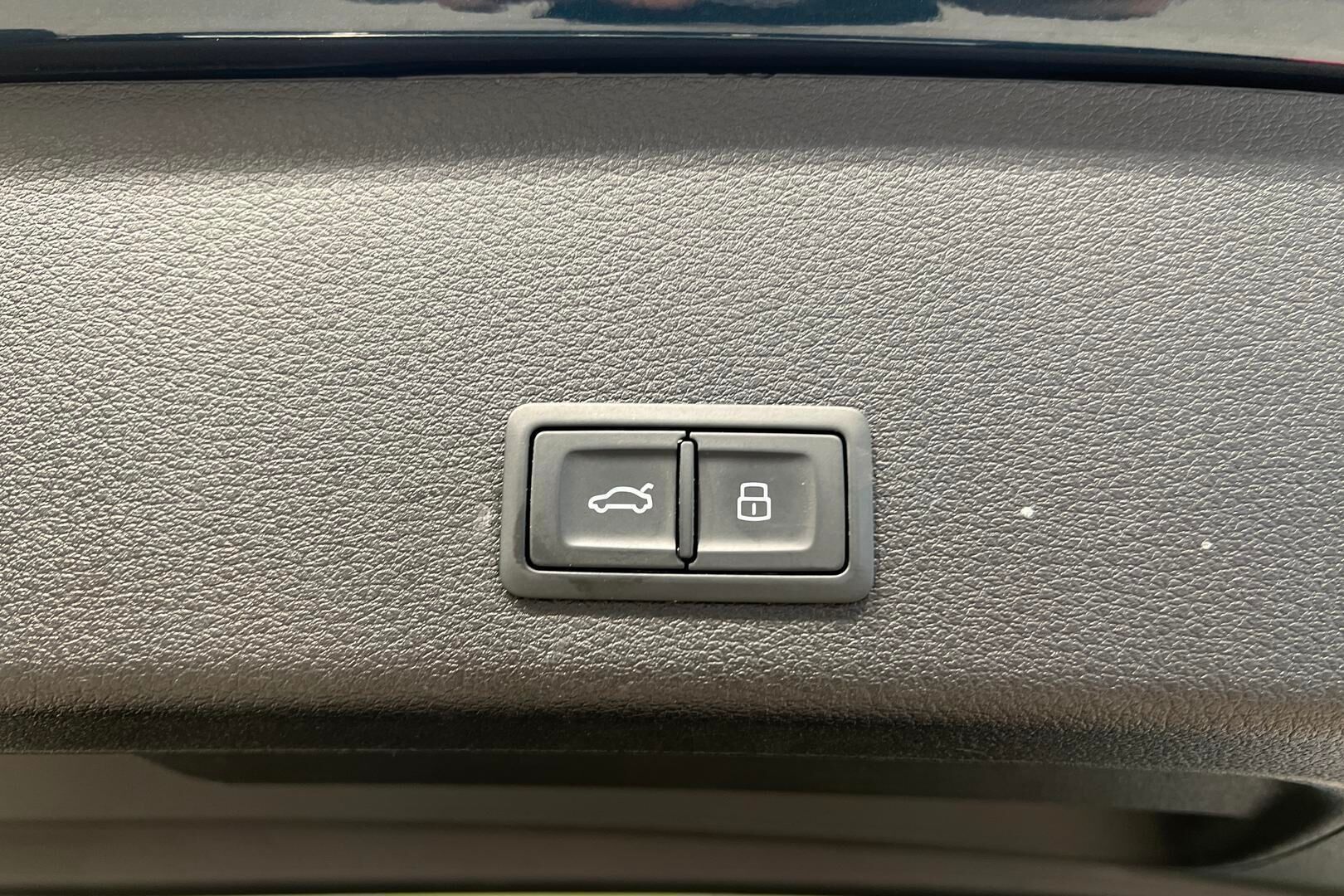 Audi e-tron iso kuva 39