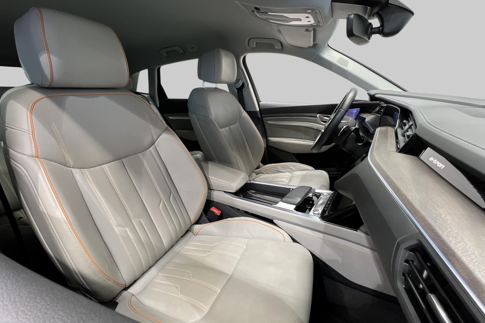 Audi e-tron iso kuva 42
