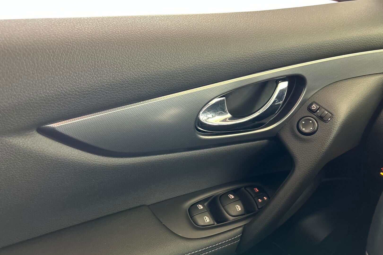 Nissan Qashqai iso kuva 20