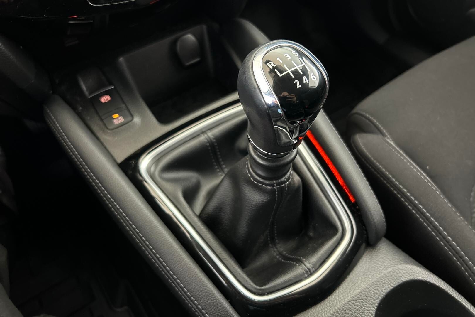 Nissan Qashqai iso kuva 29