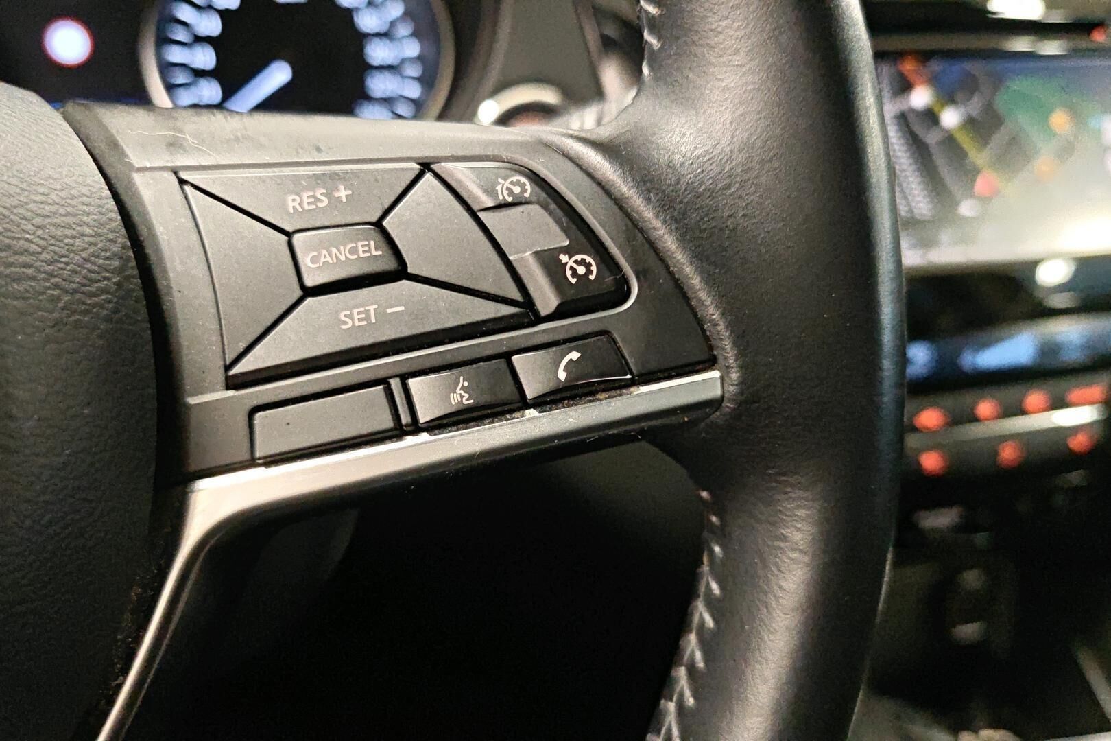 Nissan Qashqai iso kuva 16